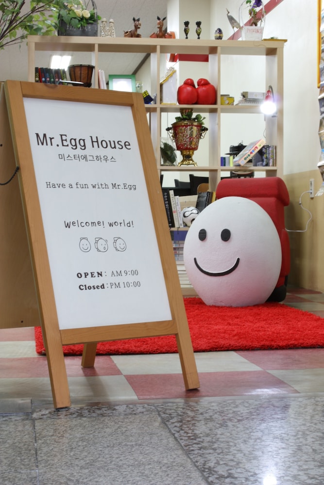 Egg House Sokcho Guesthouse in Sokcho, South Korea