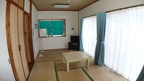 Down comforters, free rollaway beds, free WiFi