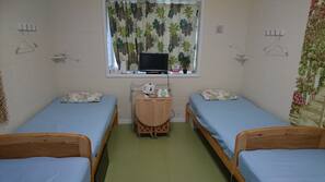 Down comforters, free rollaway beds, free WiFi