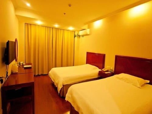 GreenTree Inn NanJing CaoChangMen Nanyihou Stress Hotel in Nanjing, China