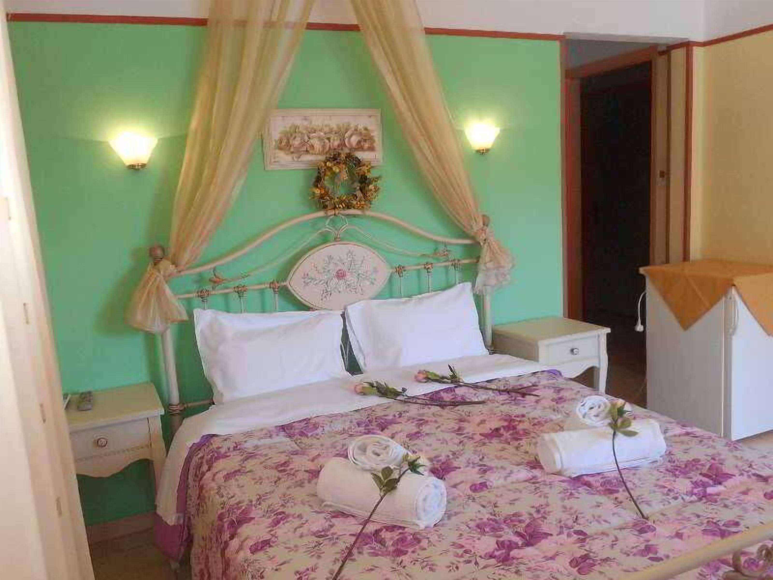Pension Galazios Kolpos in Patitírion, Greece