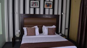 Minibar, in-room safe, desk, blackout curtains