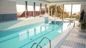 Indendørs pool