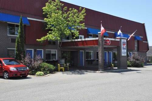 Check Expedia for Availability of Motel Le Transit