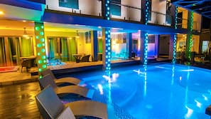 Outdoor pool, sun loungers