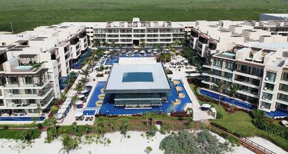 Royalton Riviera Cancun, An Autograph Collection All-Inclusive Resort & Casino