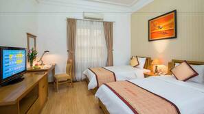 Minibar, in-room safe, desk, blackout curtains