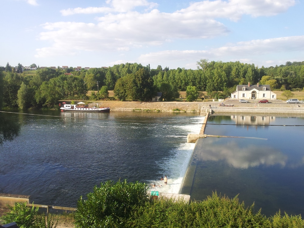 Le Moulin Du Port In Saint Georges Sur Cher Expedia