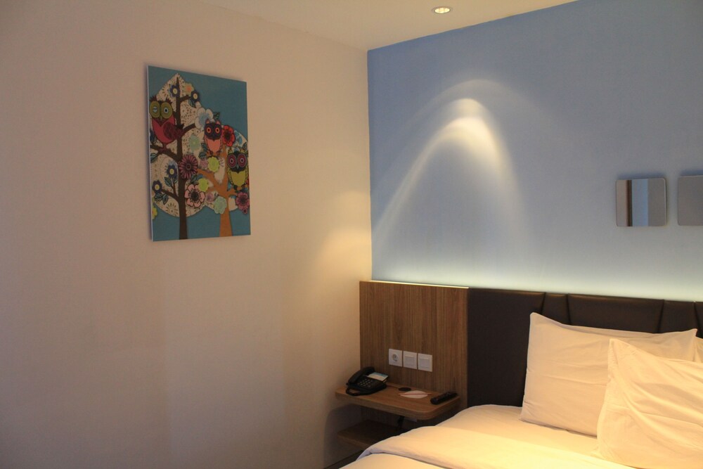 Zoom Hotels - Reviews, Photos & Rates - ebookers.com