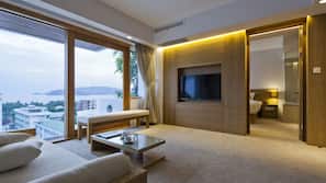 Free minibar items, in-room safe, desk, blackout curtains