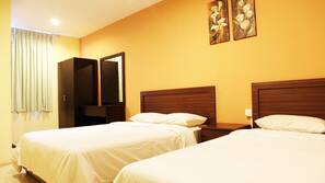 Desk, iron/ironing board, rollaway beds, free WiFi