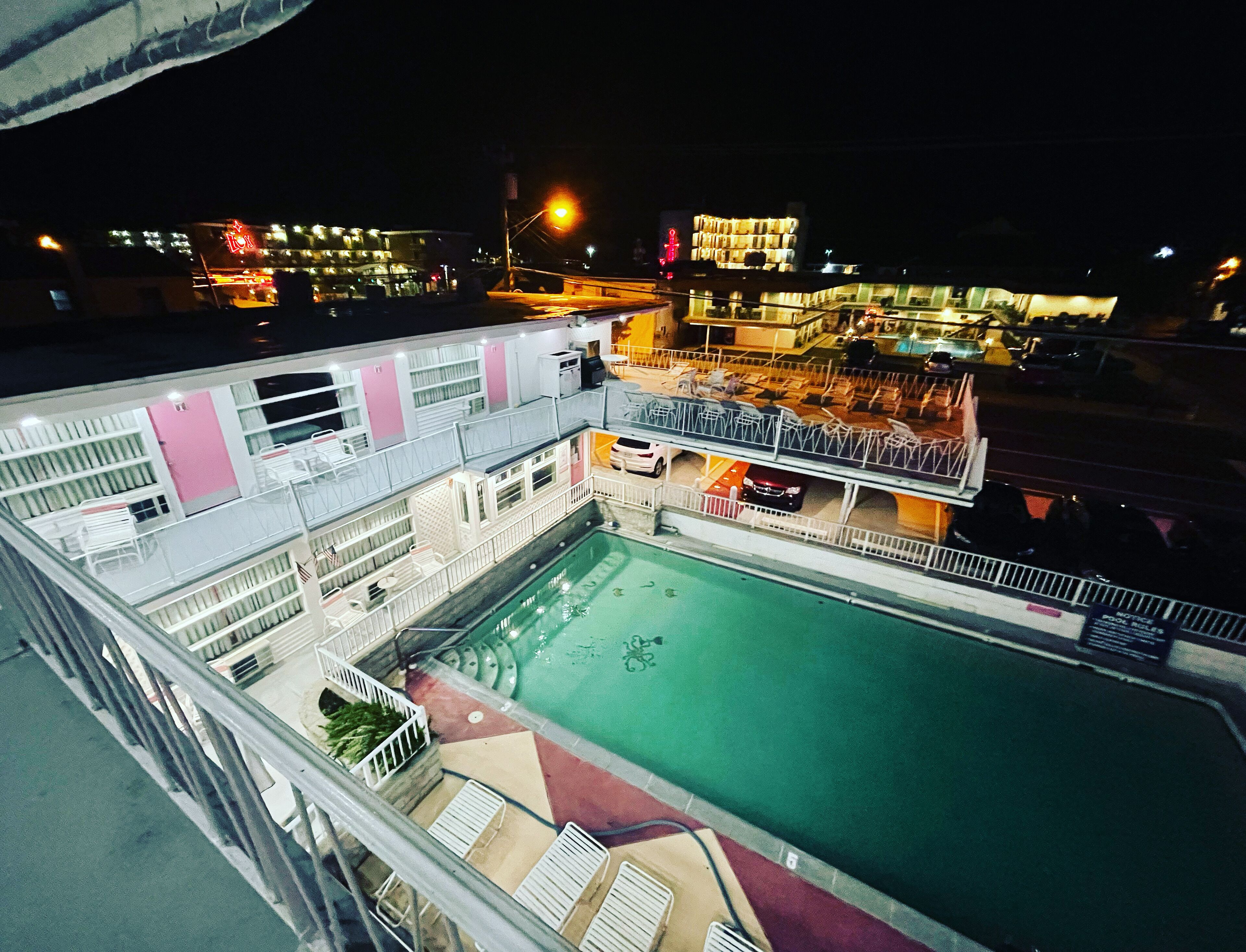 Pink Champagne Motel in Wildwood, United States