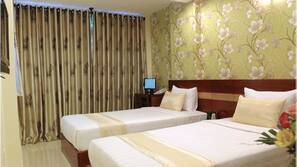 Minibar, in-room safe, desk, free WiFi