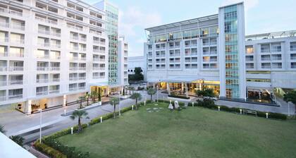 Kameo Grand Rayong Hotel & Serviced Apartments