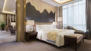 Down duvet, minibar, in-room safe, desk