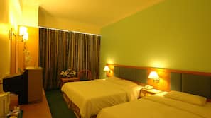 Minibar, desk, soundproofing, iron/ironing board