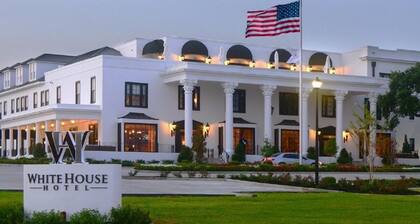 White House Hotel