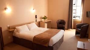 Cribs/infant beds, rollaway beds, bed sheets