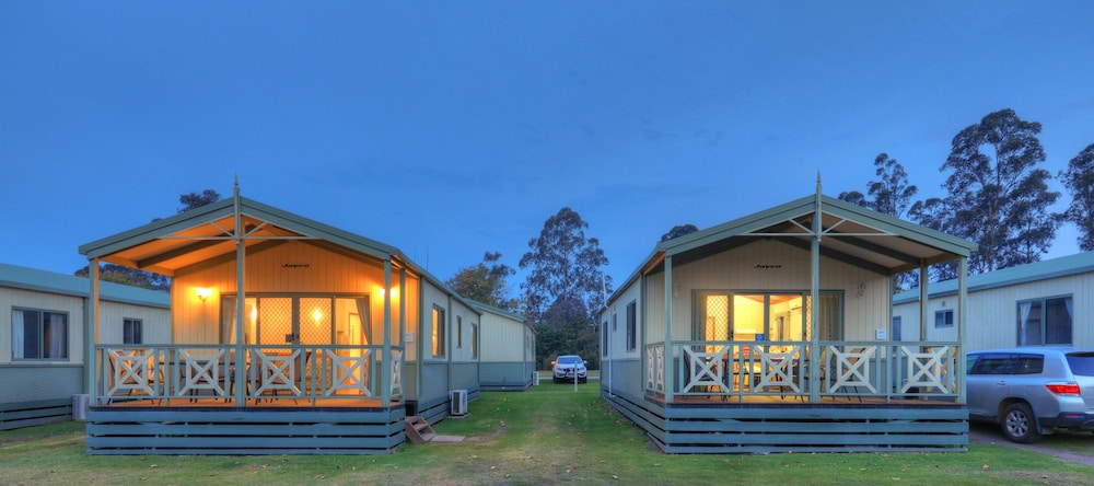 Exterior, Eden Gateway Holiday Park