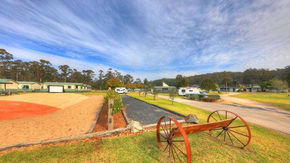 Exterior, Eden Gateway Holiday Park