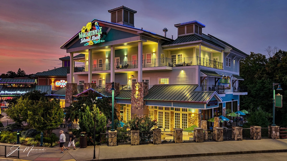 Margaritaville Island Hotel, Pigeon Room, Prices & Reviews