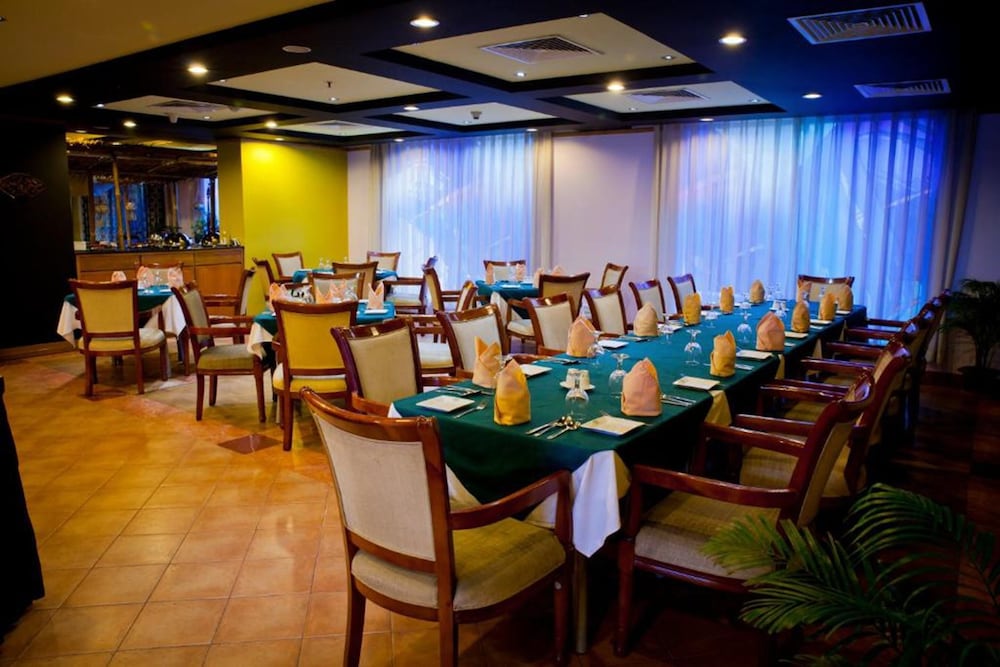 The Peninsula Chittagong In Chittagong Hotel Rates Reviews On Orbitz The Peninsula Chittagong In Chittagong Hotel Rates Reviews On Orbitz