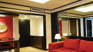 Minibar, in-room safe, iron/ironing board, rollaway beds