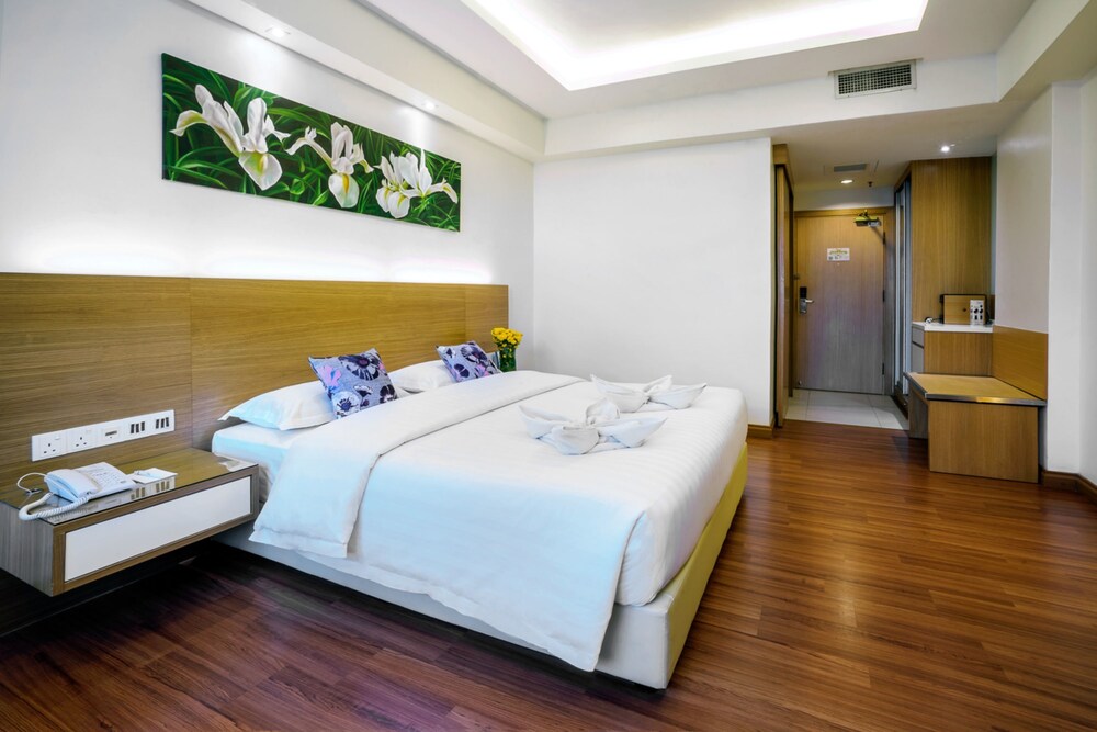 Crystal Crown Hotel Petaling Jaya In Kuala Lumpur Hotel Rates Reviews On Orbitz Crystal Crown Hotel Petaling Jaya In Kuala Lumpur Hotel Rates Reviews On Orbitz