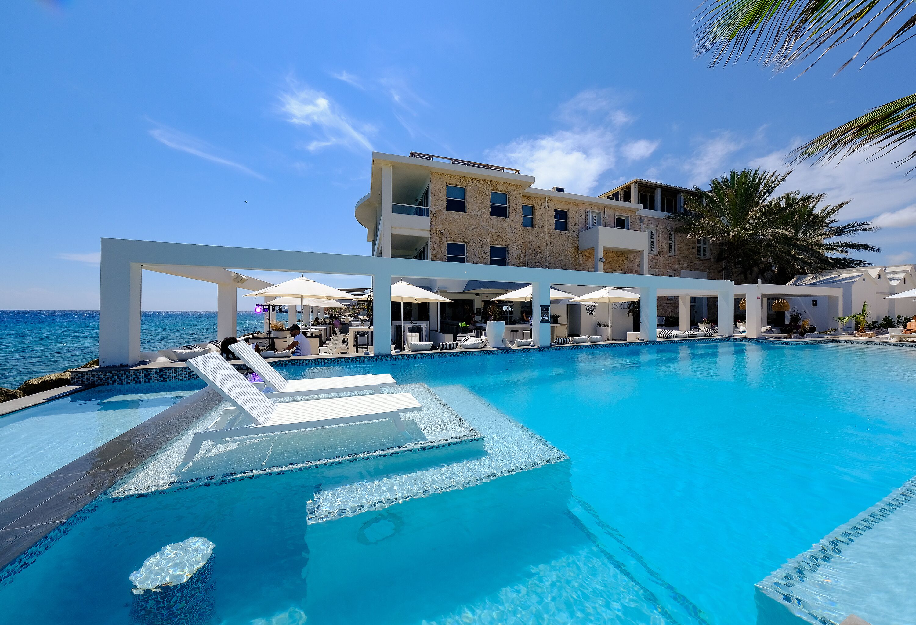 Saint Tropez Boutique Hotel In Willemstad Expedia