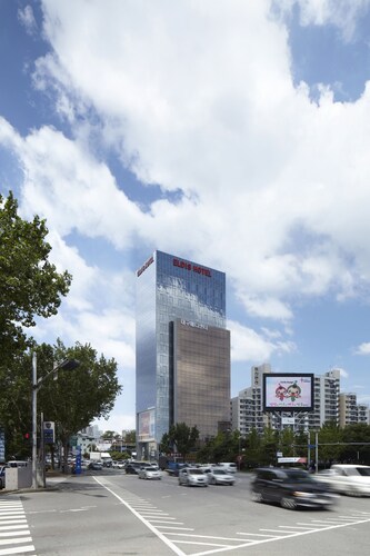 Hotels Near Daegu Duryu Park Daegu Find Cheap 38 Hotel - 