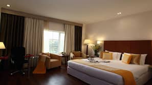 Premium bedding, minibar, in-room safe, desk