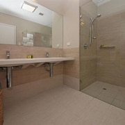 The Marina Hotel Mindarie Mindarie Aus Best Price - 