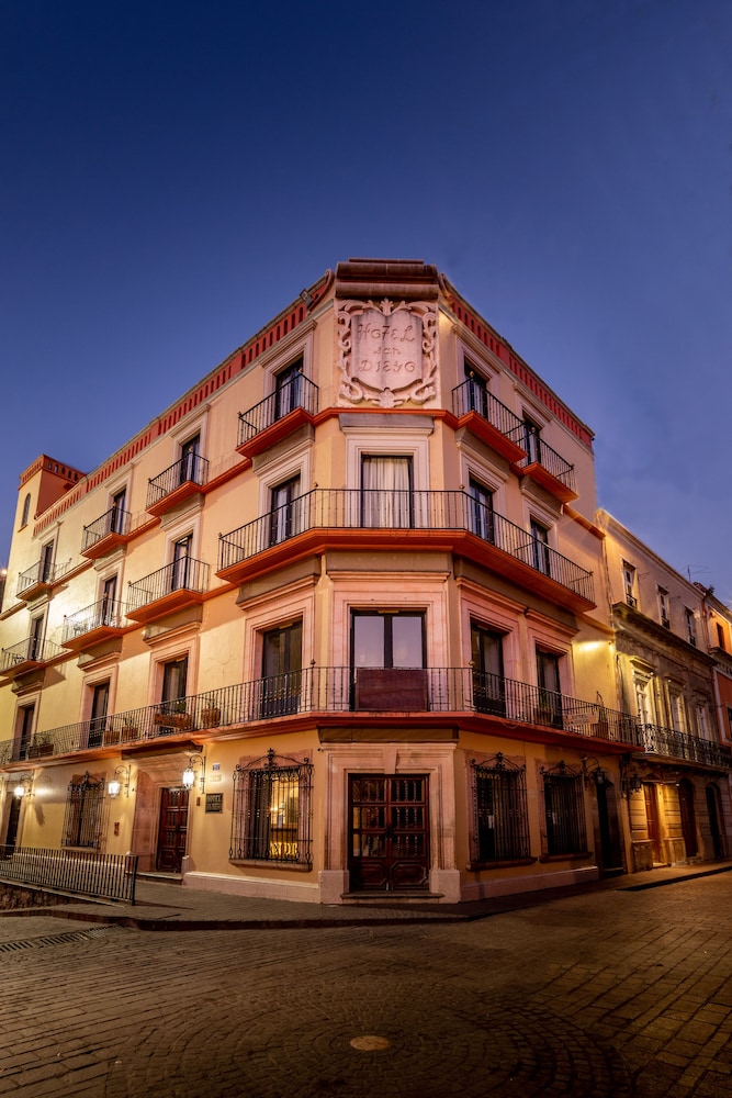4 Star Hotels