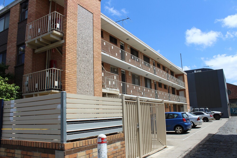 Australian Home Away @ Richmond