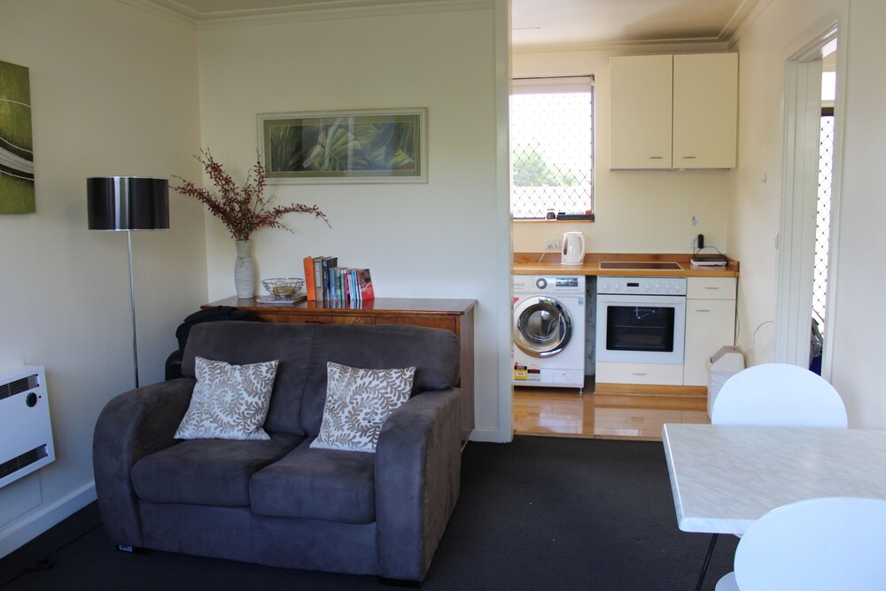 Australian Home Away @ Richmond