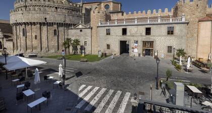 Hostal Restaurante Puerta del Alcázar