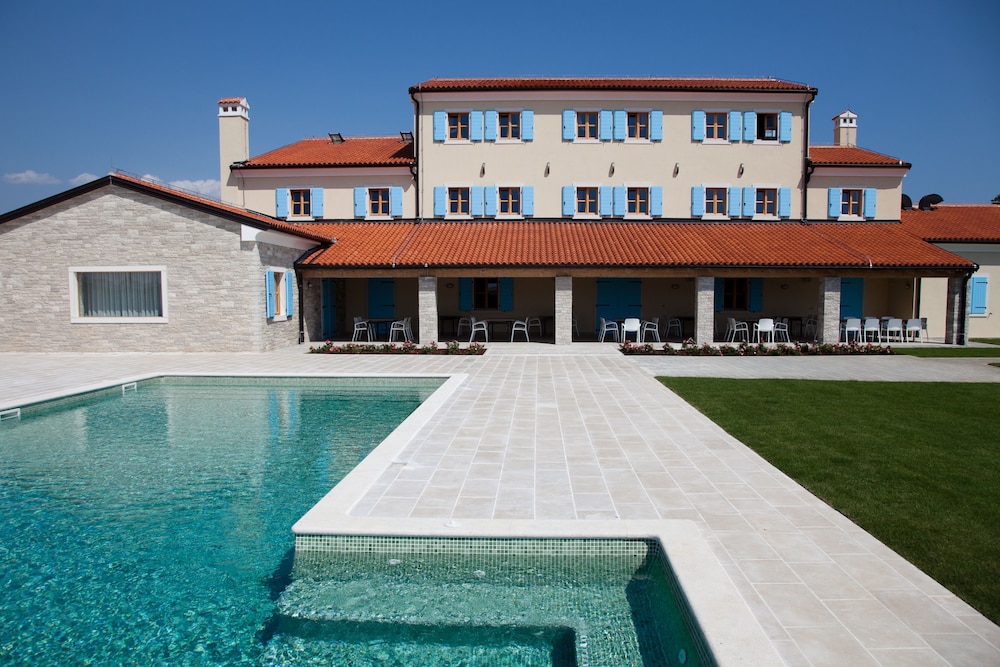 Photo - VELANERA Hotel & Restaurant