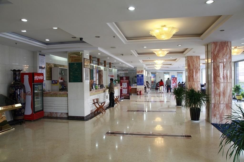烟台通汇品尚酒店 (Yantai Tonghui Hotel) 烟台 - CHN - 优惠订房和住客点评 | 智游网 Expedia.com.uk in Yantai, China