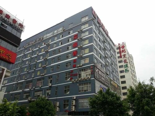 Hotels Near Zhongguo Shoucangpin Qingxiu Find Cheap 13 - 