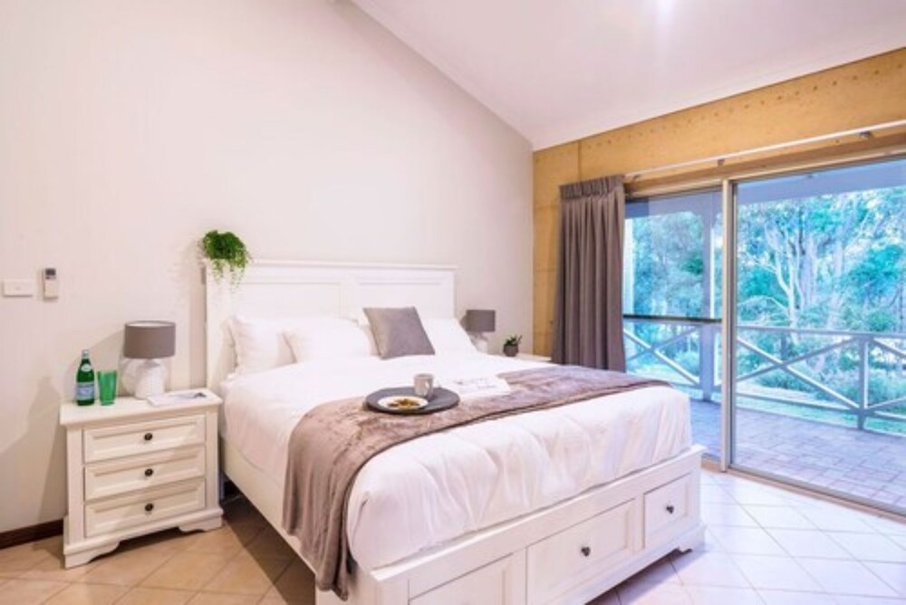Eight Willows Retreat