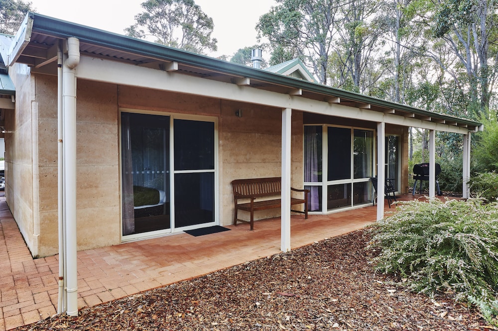 Eight Willows Retreat