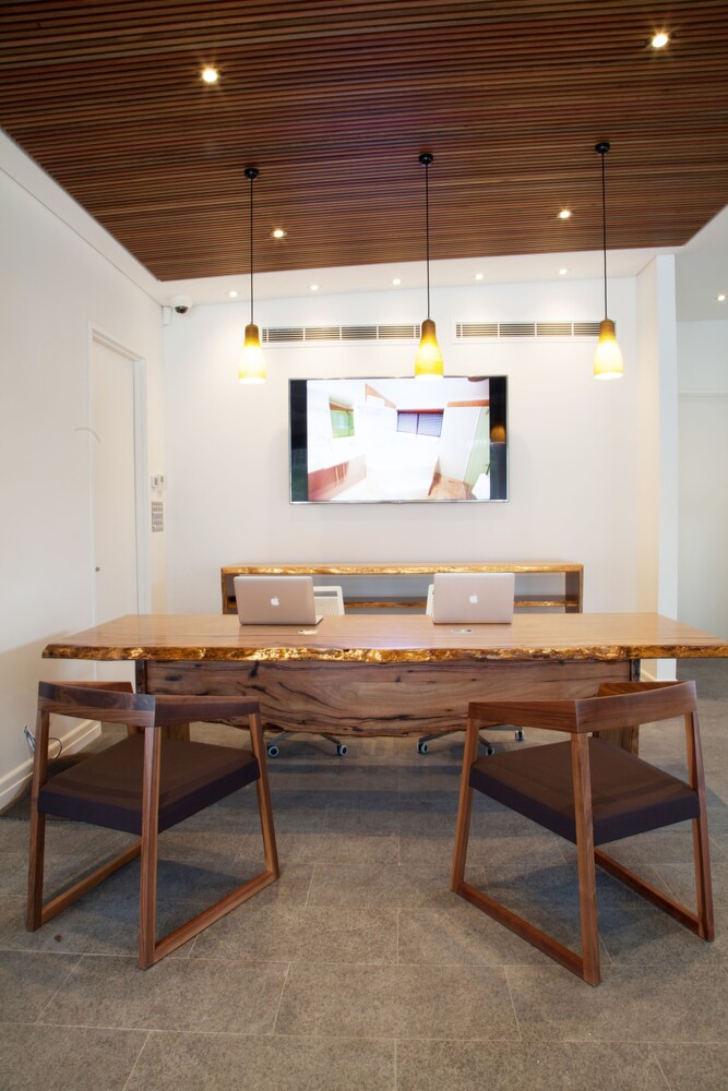 Eight Willows Retreat