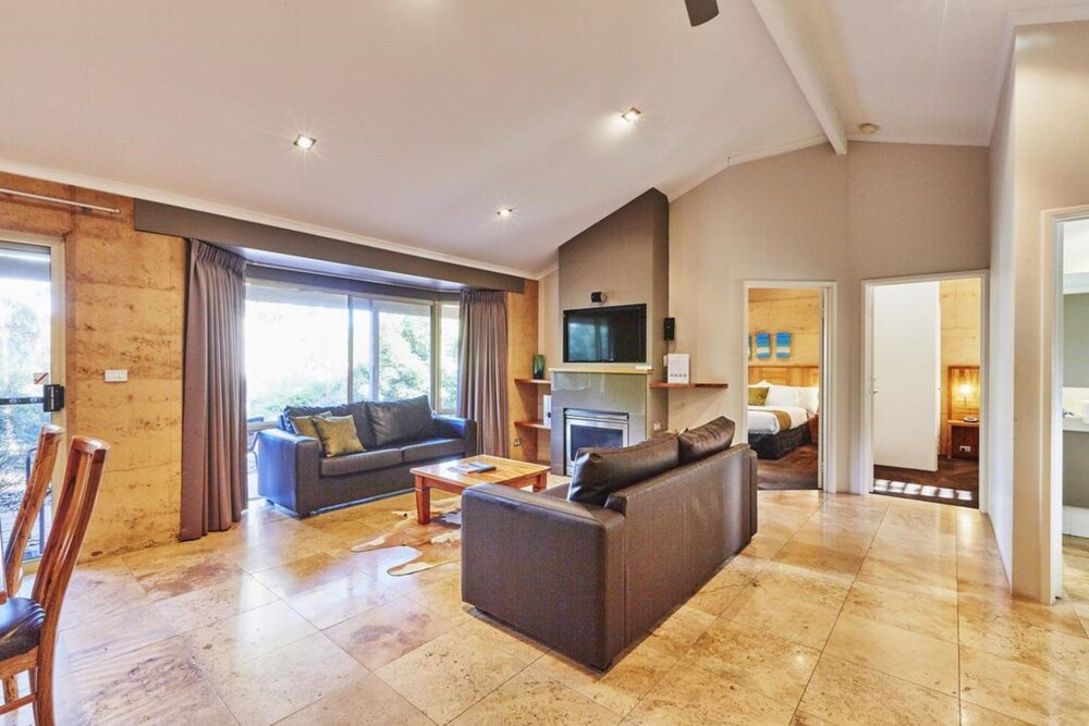 Eight Willows Retreat