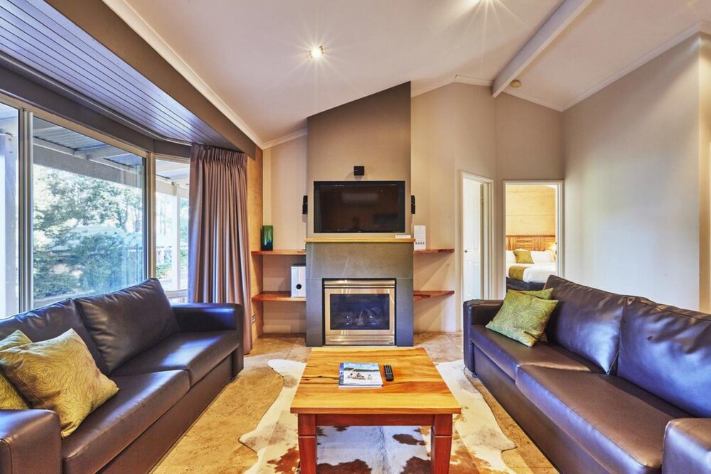 Eight Willows Retreat