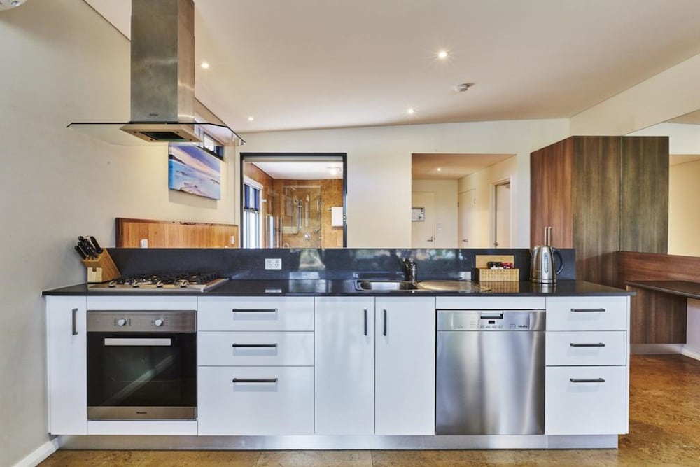 Eight Willows Retreat