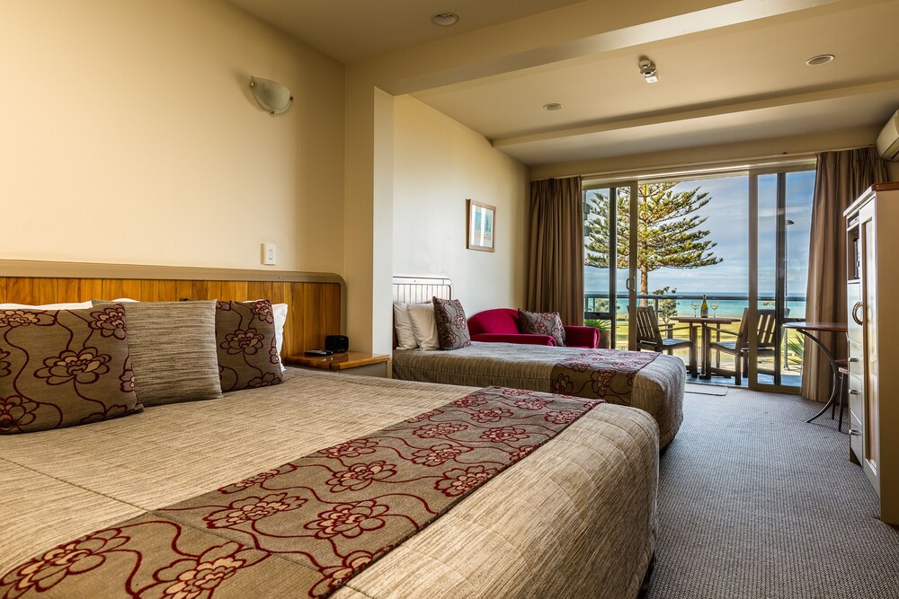 Pebble Beach Motor Inn NZ159 Deals & Reviews (Napier, NZL) Wotif