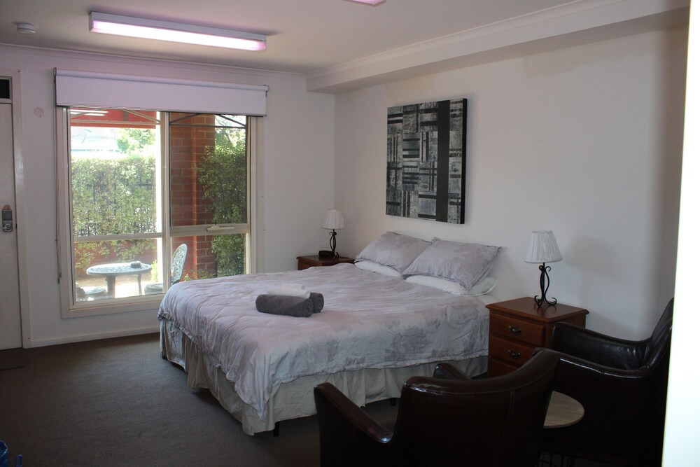 Box Hill Studios at Canterbury Gardens