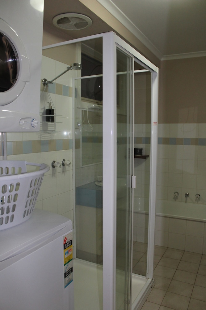 Australian Home Away @ Box Hill 2 Bedroom