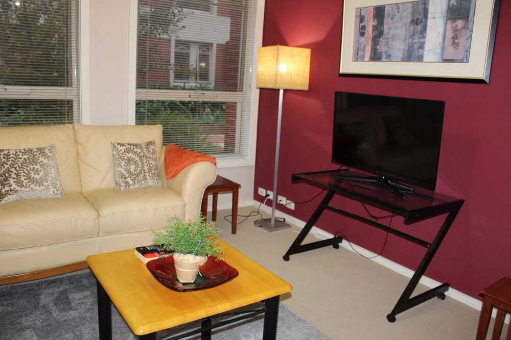 Australian Home Away @ Box Hill 2 Bedroom