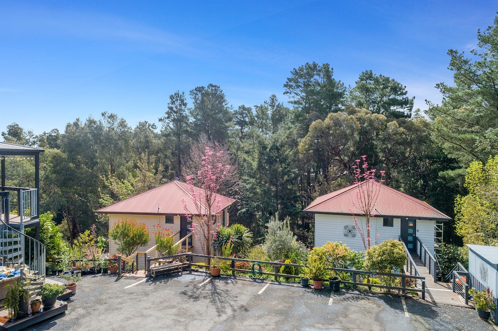 Cloverhill Hepburn Springs